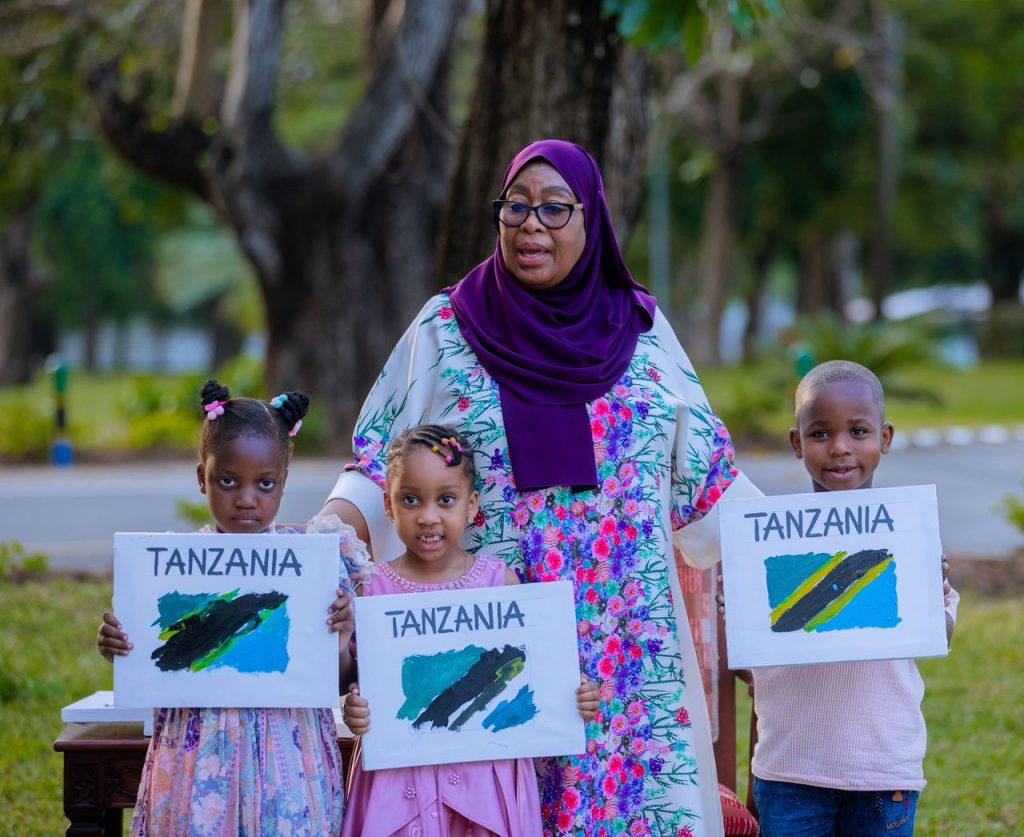 RAIS SAMIA NA WAJUKUU ZAKE SIKU YA MTOTO WA AFRIKA - New Times Tanzania