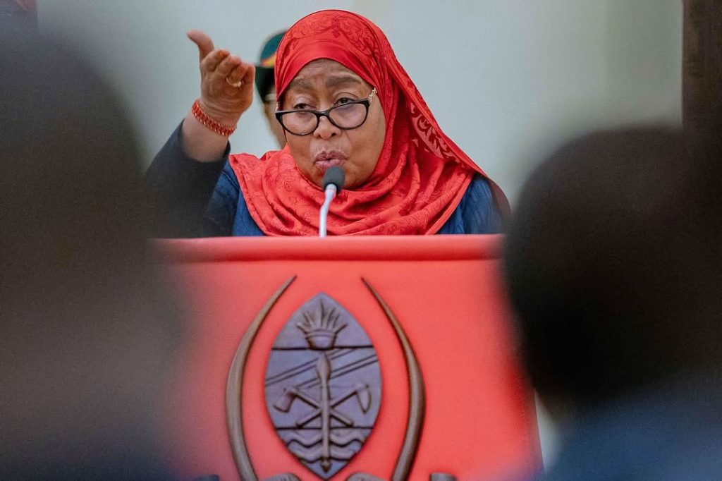 RAIS SAMIA AZUNGUMZA NA VIONGOZI BAADA YA UAPISHO - New Times Tanzania